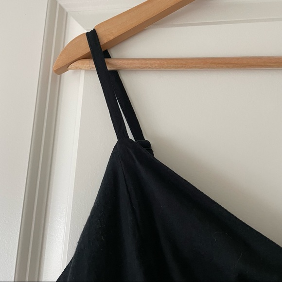 Old Navy Sleeveless Tie-Front Cami in Black size M - Picture 4 of 9